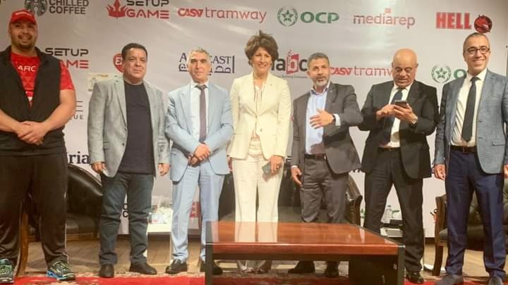 العدلي يناقش بالبيضاء سبل تكوين السفير الرياضي بالأقاليم الجنوبية