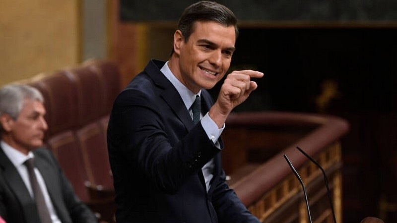 البرلماني الاسباني يناقش سانشيز حول الصحراء والحدود البحرية مع المغرب