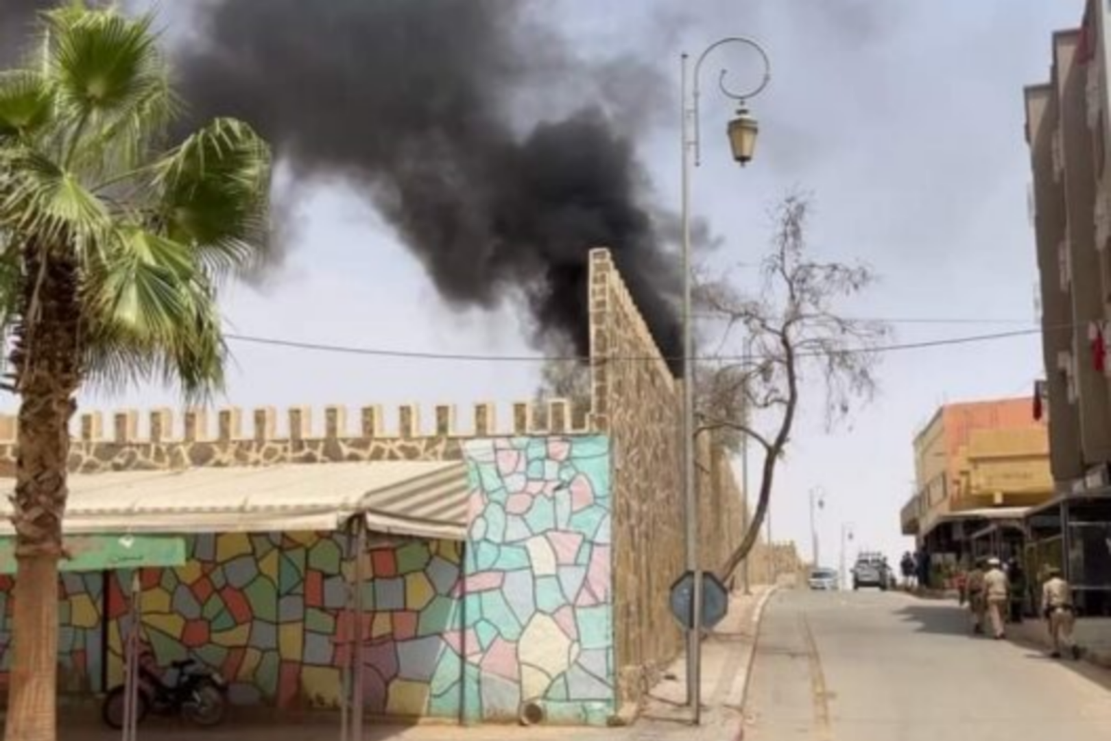 هذه أسباب إندلاع حريق داخل ثكنة عسكرية بالسمارة