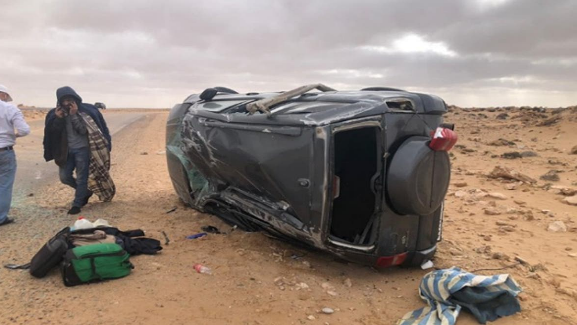 وفاة أربع أشخاص في حادث سير مروعة بين أخفنير وطرفاية