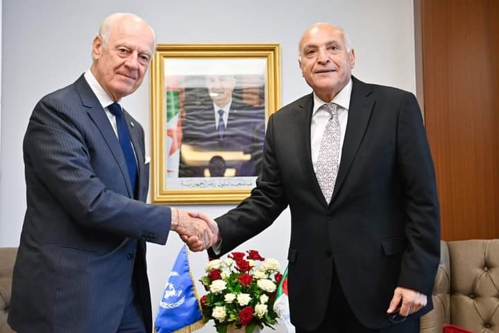 المبعوث الأممي إلى الصحراء يحل بالجزائر ويلتقي وزير الخارجية