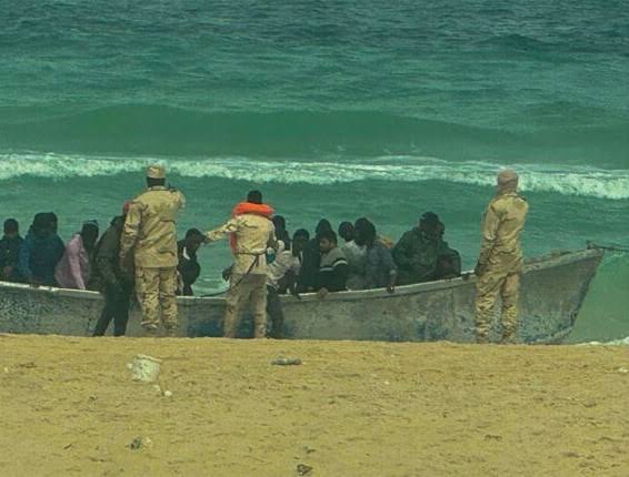 مصرع 49 مهاجراً وفقدان العشرات إثر غرق زورق قبالة سواحل موريتانيا