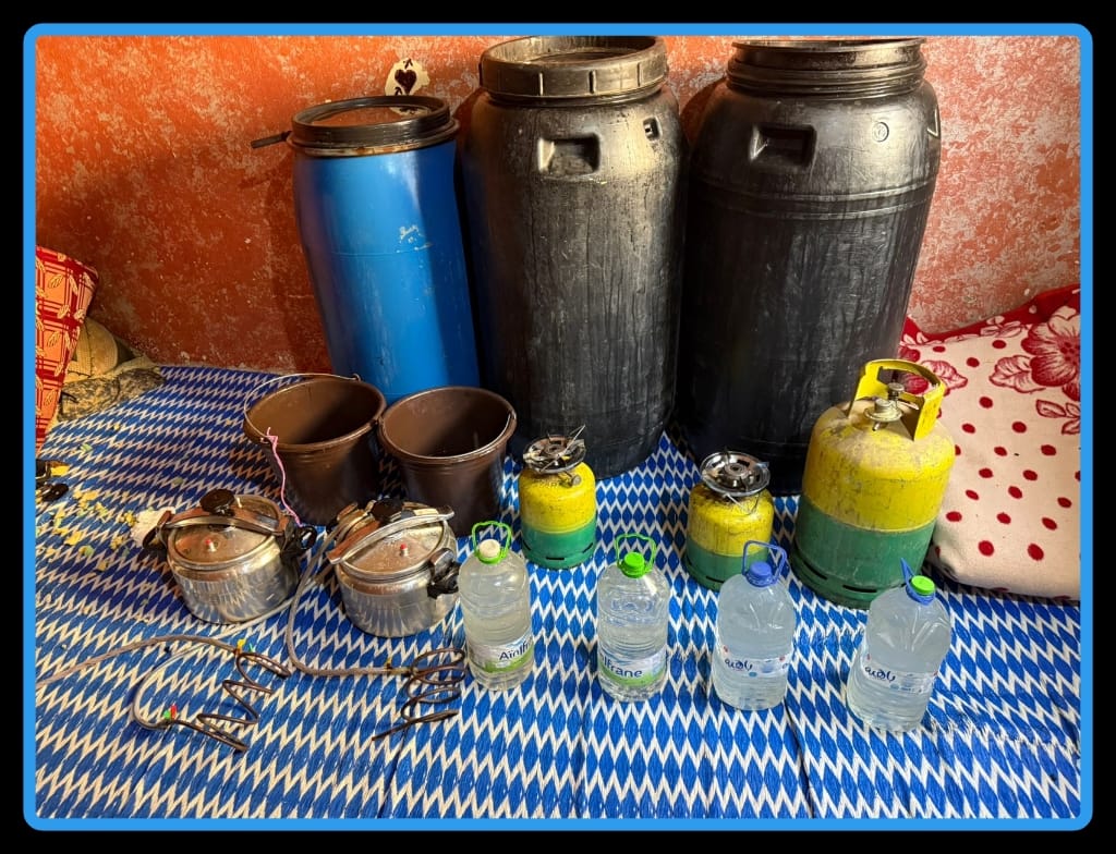 العيون: الإطاحة بمروج “الماحيا” وحجز أكثر من 400 لتر من المواد المخمرة