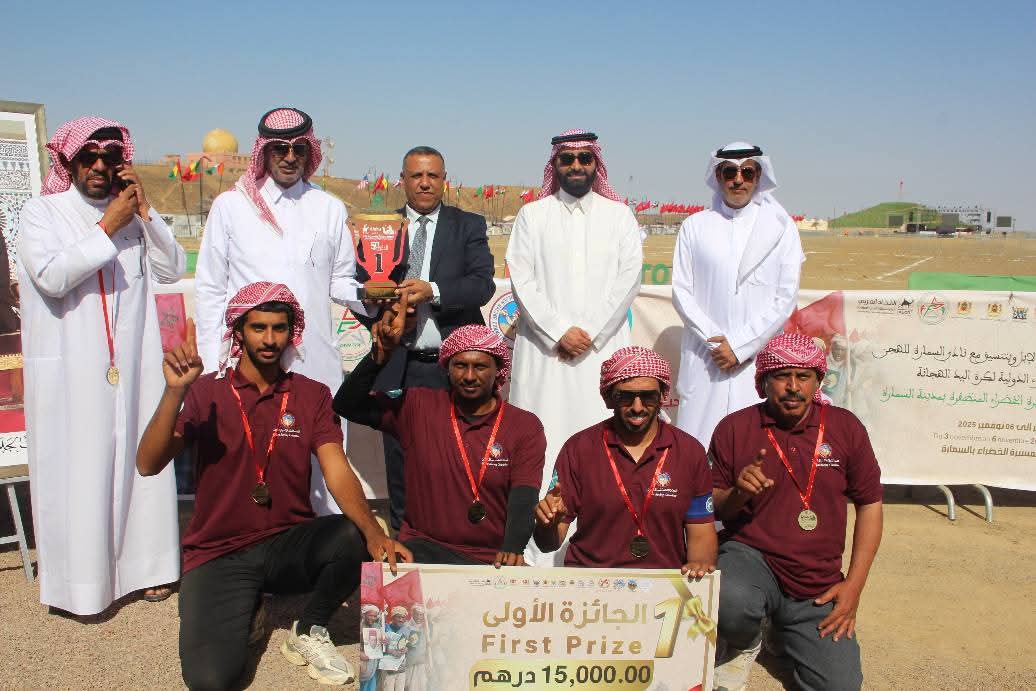 القطريون يحسمون اللقب الدولي للهجانة بالسمارة بعد نهائي ناري أمام فرنسا (صور)